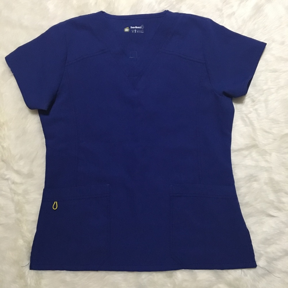 Wonder wink scrub top